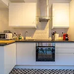 Lyves Two Apartman