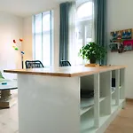 Lyves Two * Liège