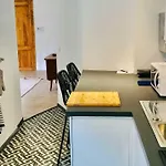 Lyves Two Apartman