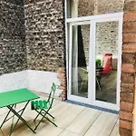 Lyves Two Apartman