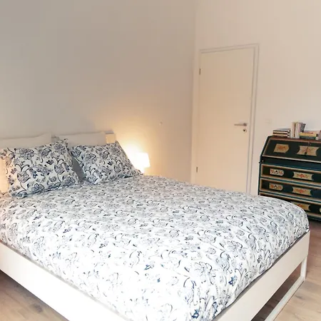 Lyves Two Apartman *