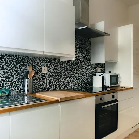 Lejlighed Lyves Two *