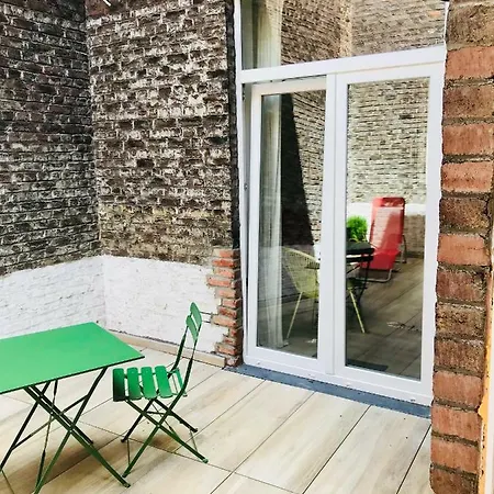 Lyves Two Apartman